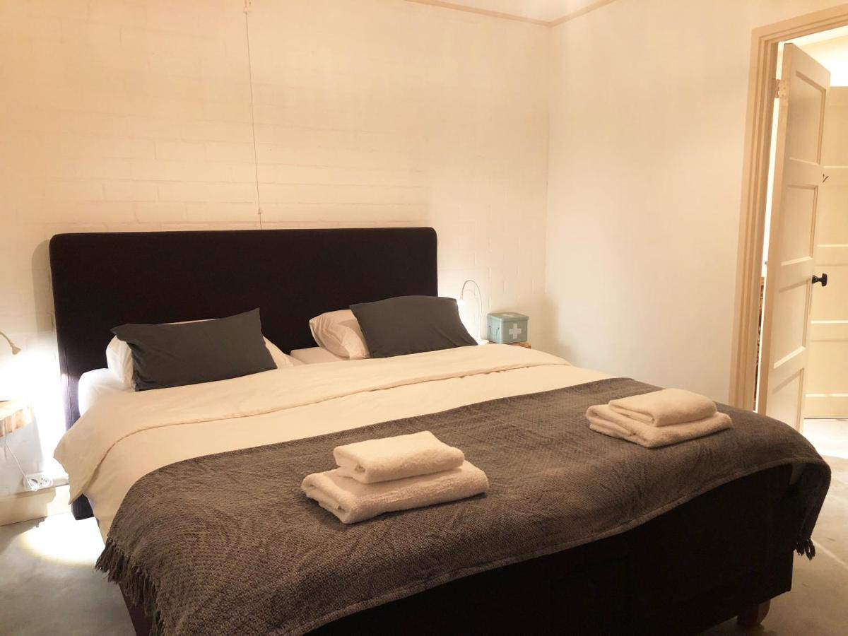 The Old Garage Bed & Breakfast Berkel-Enschot ภายนอก รูปภาพ