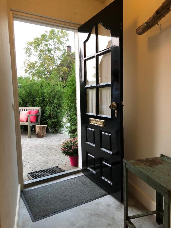 The Old Garage Bed & Breakfast Berkel-Enschot ภายนอก รูปภาพ